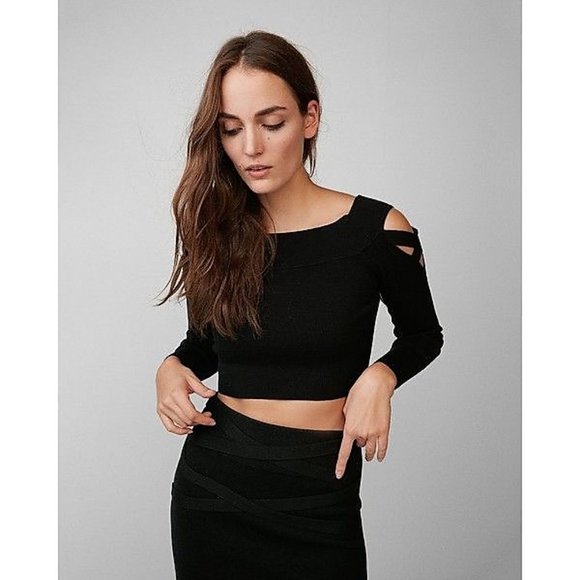 High-Quality Cut-Out Shoulder Semi-Cropped Ribbed Black Sweater - Size XS - Picture 4 of 14